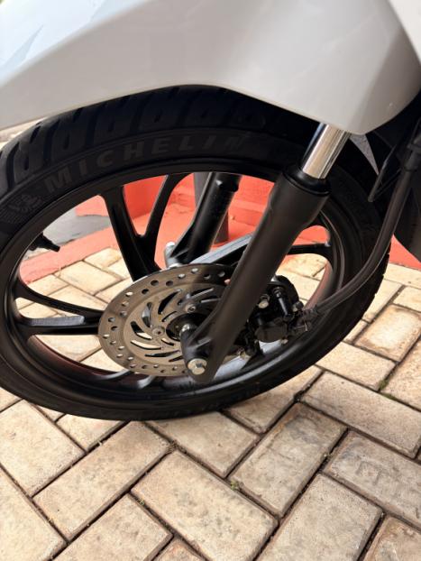 HONDA Biz 125 EX, Foto 5