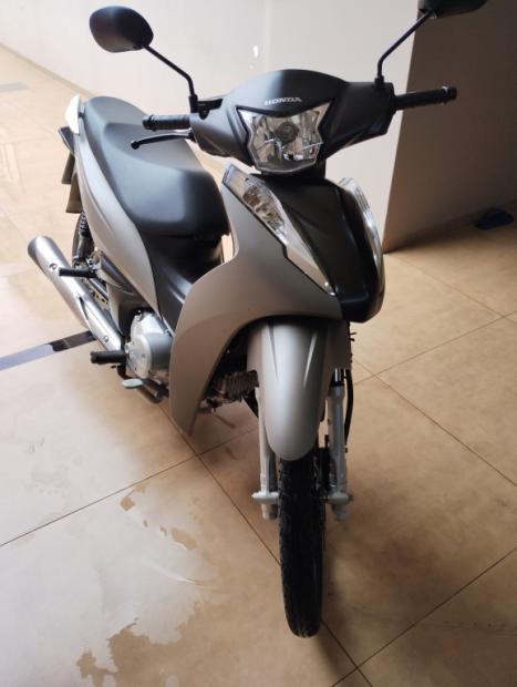 HONDA Biz 125 EX, Foto 3
