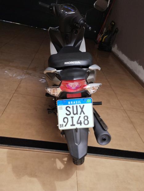 HONDA Biz 125 EX, Foto 6
