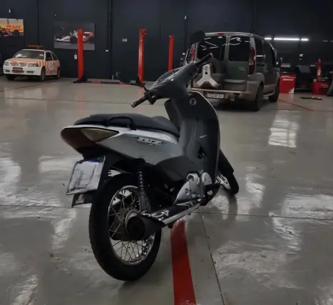 HONDA Biz 125 KS, Foto 3