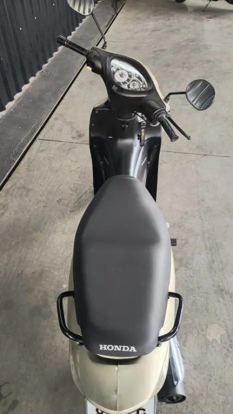 HONDA Biz 125 KS, Foto 6