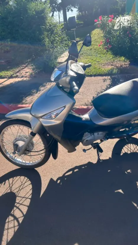 HONDA Biz 125 KS, Foto 3