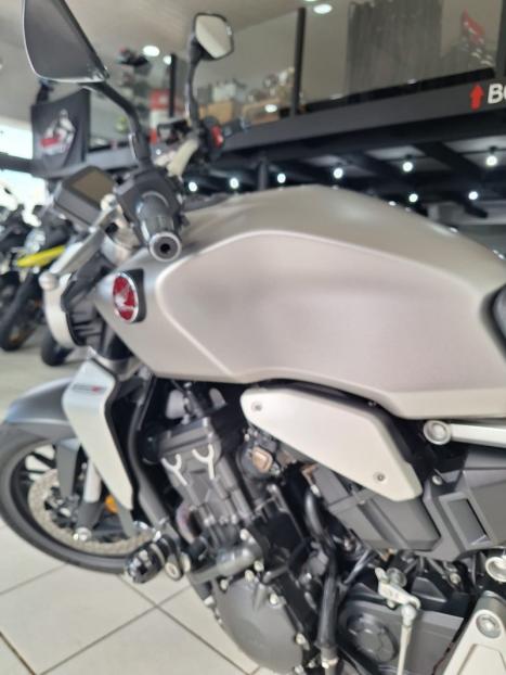 HONDA CB 1000 R ABS, Foto 17