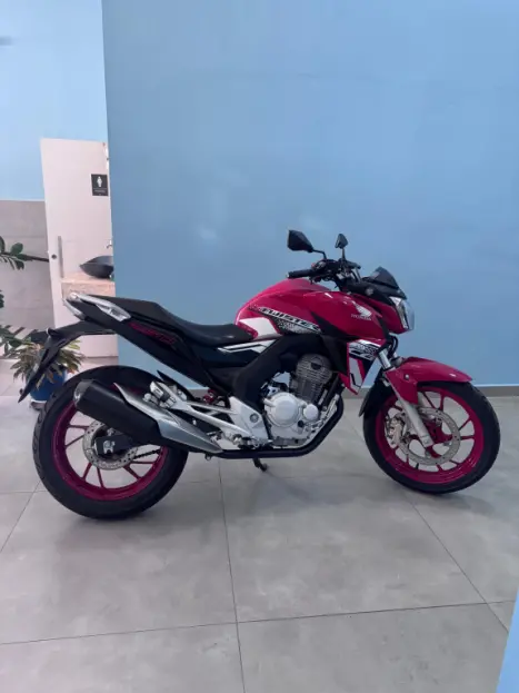 HONDA CB 250 F Twister FLEXONE, Foto 1 HONDA CB 250 F Twister FLEXONE, Foto 1