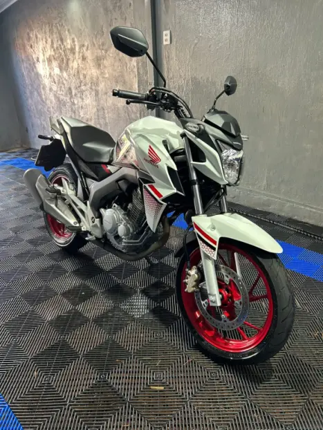 HONDA CB 250 F Twister FLEXONE, Foto 4