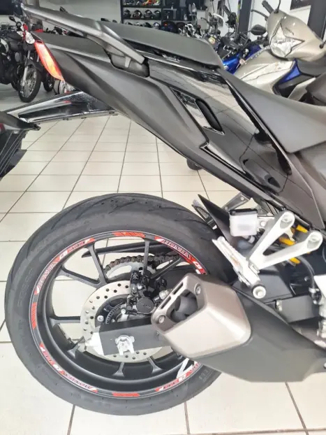 HONDA CB 300 F Twister FLEX ABS, Foto 7