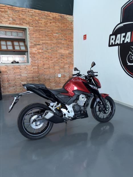 HONDA CB 300 F Twister FLEX ABS, Foto 8