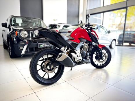 HONDA CB 300 F Twister FLEX ABS, Foto 4