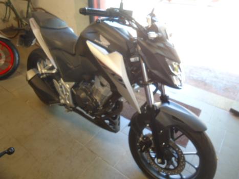 HONDA CB 300 F Twister FLEX ABS, Foto 2