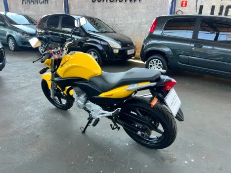 HONDA CB 300 R STD, Foto 4