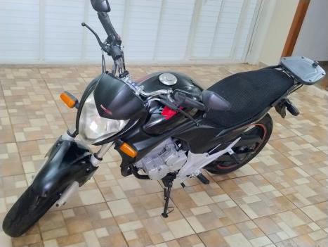 HONDA CB 300 R STD, Foto 2
