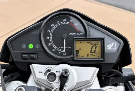 HONDA CB 300 R STD, Foto 2