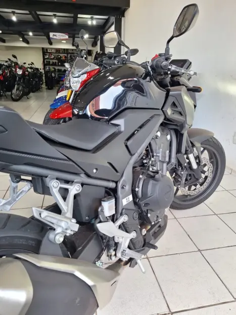HONDA CB 500 F , Foto 12