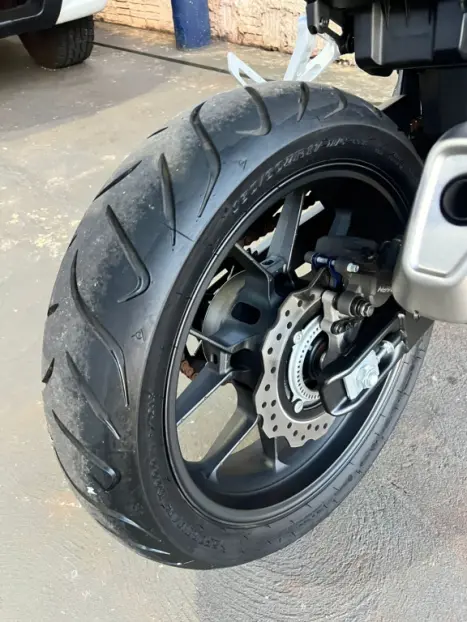 HONDA CB 500 F ABS, Foto 10