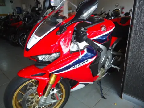 HONDA CBR 1000 RR FIRE BLADE, Foto 2 HONDA CBR 1000 RR FIRE BLADE, Foto 2