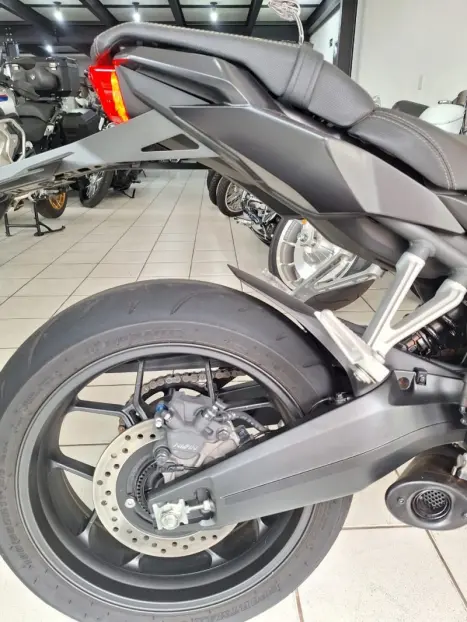 HONDA CBR 650 R ABS, Foto 11