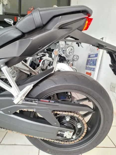 HONDA CBR 650 R ABS, Foto 14