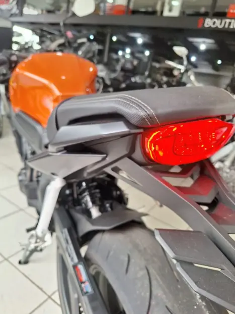 HONDA CBR 650 R ABS, Foto 23