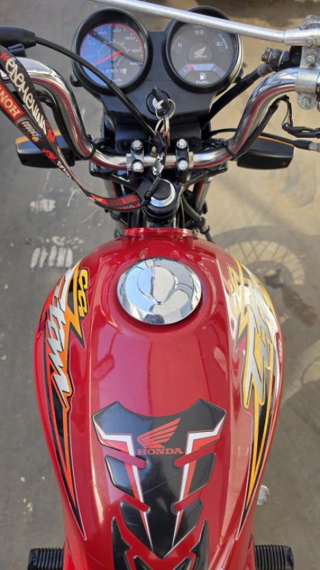 HONDA CG 125 TITAN ESD, Foto 2