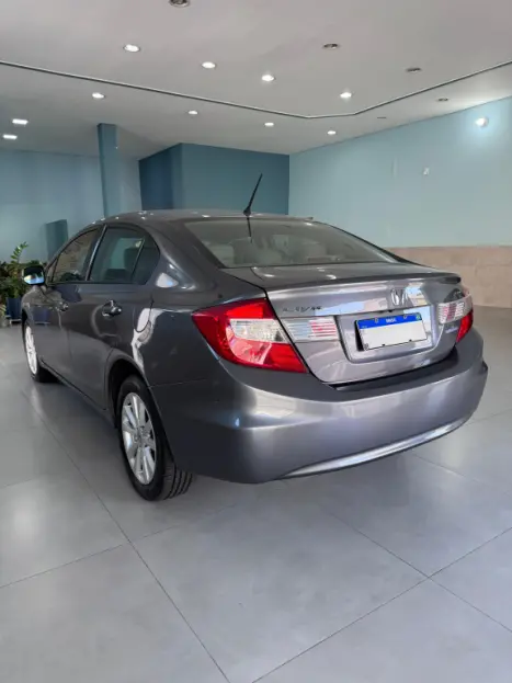 HONDA Civic 1.8 16V 4P FLEX LXS AUTOMTICO, Foto 5