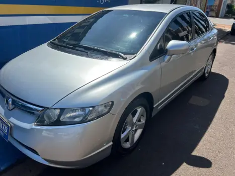 HONDA Civic 1.8 16V 4P LXS, Foto 2