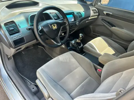 HONDA Civic 1.8 16V 4P LXS, Foto 6