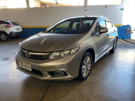HONDA Civic 1.8 16V 4P FLEX LXS AUTOM�TICO, Foto 3
