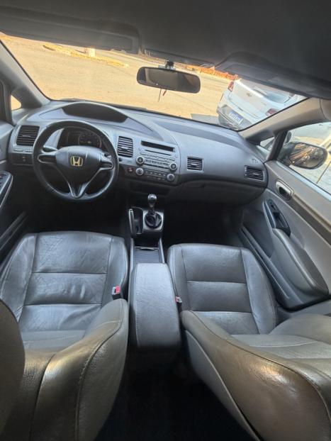 HONDA Civic 1.8 16V 4P FLEX LXS, Foto 4