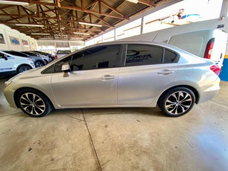 HONDA Civic 1.8 16V 4P FLEX LXS, Foto 16