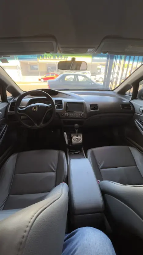 HONDA Civic 1.8 16V 4P FLEX LXS AUTOM�TICO, Foto 9