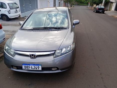 HONDA Civic 1.8 16V 4P FLEX LXS AUTOM�TICO, Foto 1