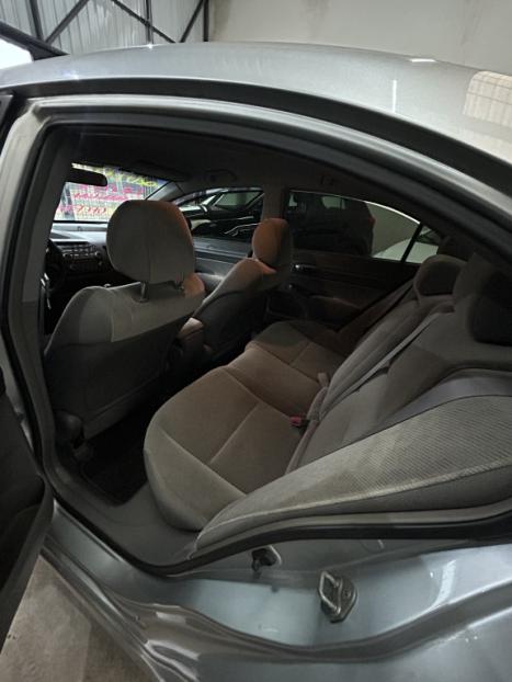 HONDA Civic 1.8 16V 4P FLEX LXS, Foto 4