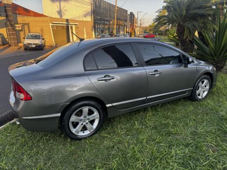HONDA Civic 1.8 16V 4P FLEX LXS AUTOM�TICO, Foto 3