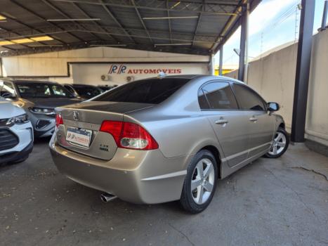 HONDA Civic 1.8 16V 4P FLEX LXS AUTOM�TICO, Foto 3
