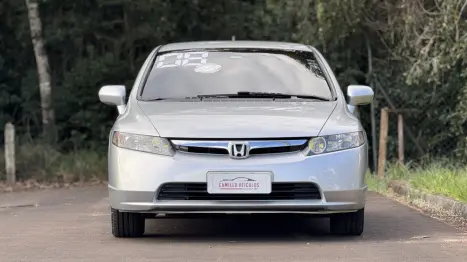HONDA Civic 1.8 16V 4P FLEX LXS AUTOM�TICO, Foto 2