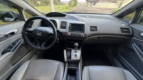 HONDA Civic 1.8 16V 4P FLEX LXS AUTOM�TICO, Foto 8
