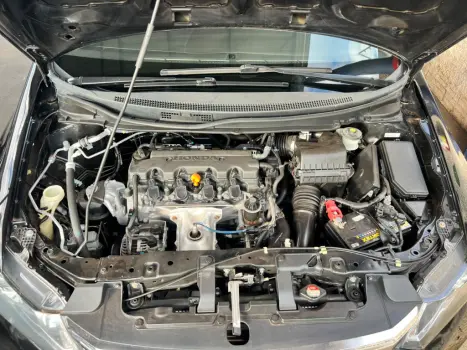 HONDA Civic 1.8 16V 4P LXS AUTOMÁTICO, Foto 9