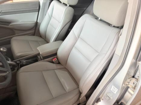 HONDA Civic 1.8 16V 4P FLEX LXS, Foto 6
