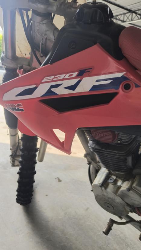 HONDA CRF 230 F, Foto 4