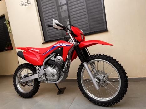 HONDA CRF 250 F, Foto 1
