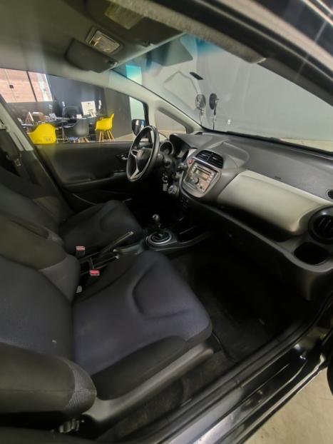 HONDA Fit 1.4 4P LX, Foto 2 HONDA Fit 1.4 4P LX, Foto 2