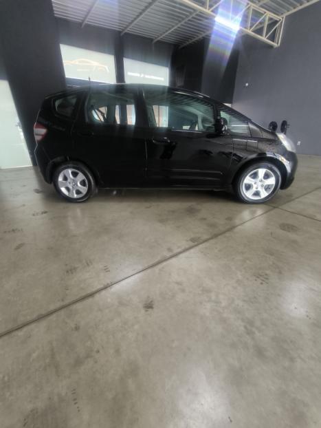 HONDA Fit 1.4 4P LX, Foto 5 HONDA Fit 1.4 4P LX, Foto 5