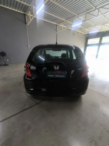 HONDA Fit 1.4 4P LX, Foto 9 HONDA Fit 1.4 4P LX, Foto 9