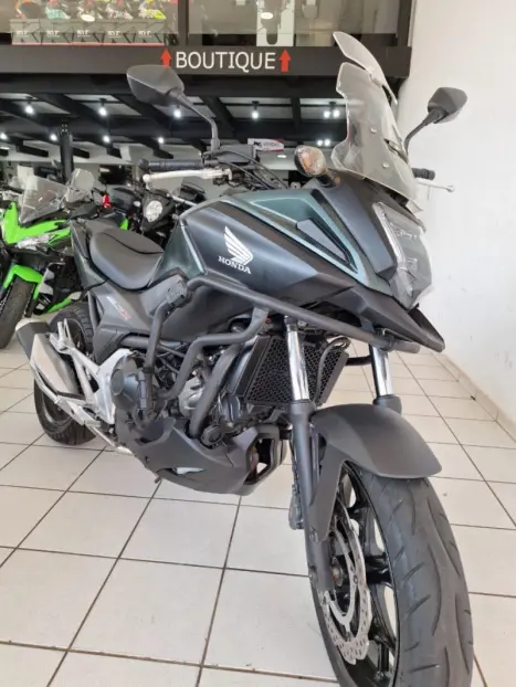 HONDA NC 750 X ABS, Foto 11 HONDA NC 750 X ABS, Foto 11