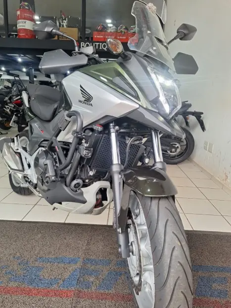 HONDA NC 750 X ABS, Foto 5