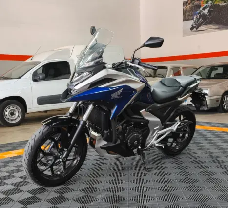 HONDA NC 750 X ABS, Foto 2