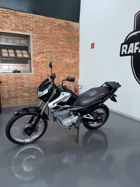 HONDA NX Falcon 400, Foto 3