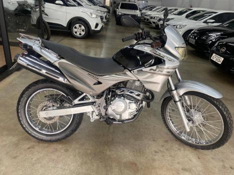 HONDA NX Falcon 400, Foto 1