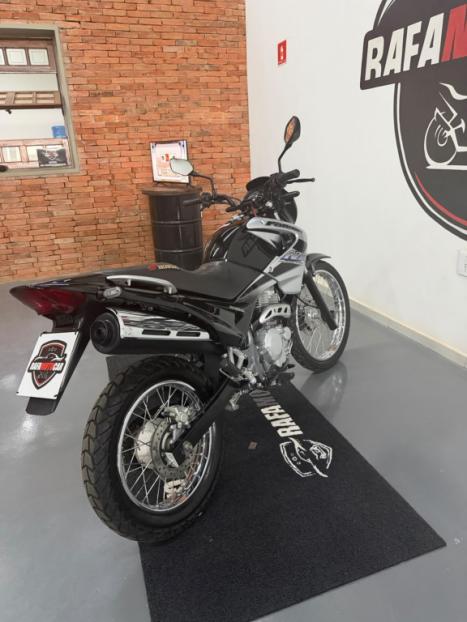 HONDA NX Falcon 400, Foto 2