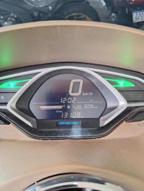HONDA PCX 150 DLX, Foto 3